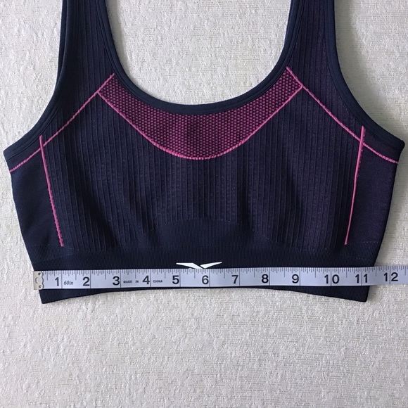 Reebok Seamless Low Impact Sports Bra Size Small Speed Wick Pink and Navy - Picture 8 of 10